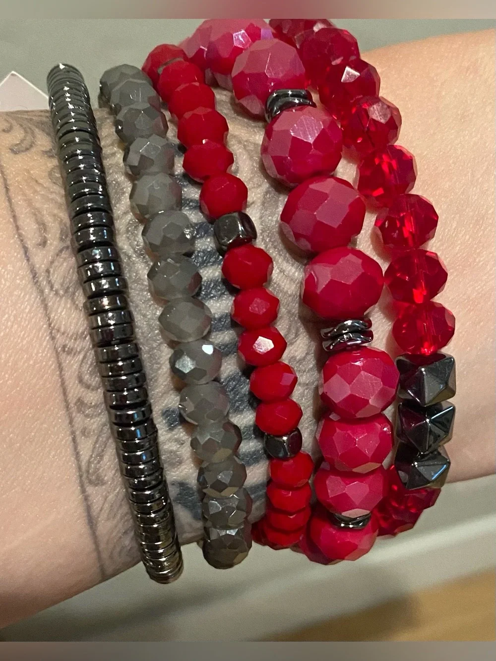 5 piece Faceted Red w/ Gray and Black Stretch Beaded Bracelet Set. NWT MSRP $59